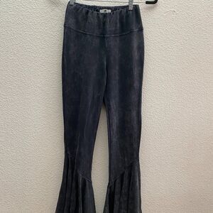 Earthbound Flower Child Black Mineral Washed Flare Pants Small 31 Inch Inseam
